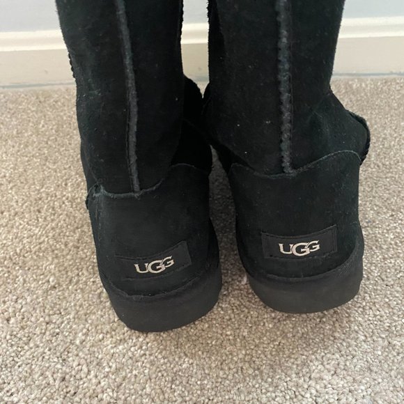 Women's Black Size 9 Tall UGGs - Picture 3 of 5